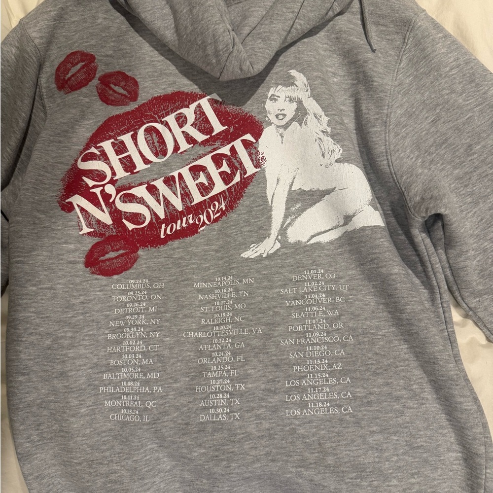 Sabrina Carpenter Short N Sweet tour zip up hoodie size M